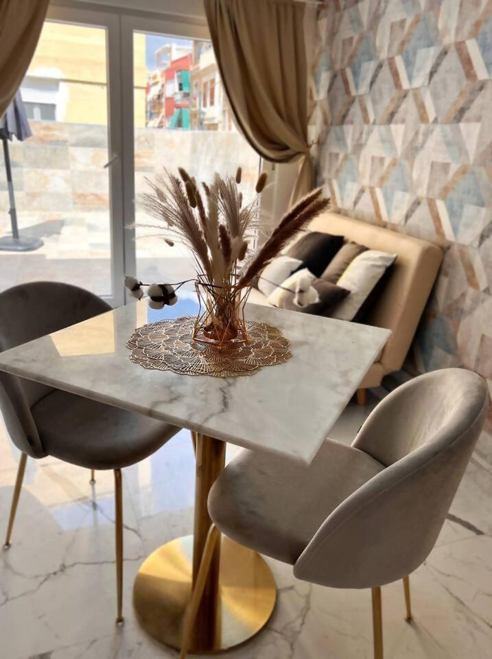 Urban Estudio Elegante Con Terraza Alicante Eksteriør billede